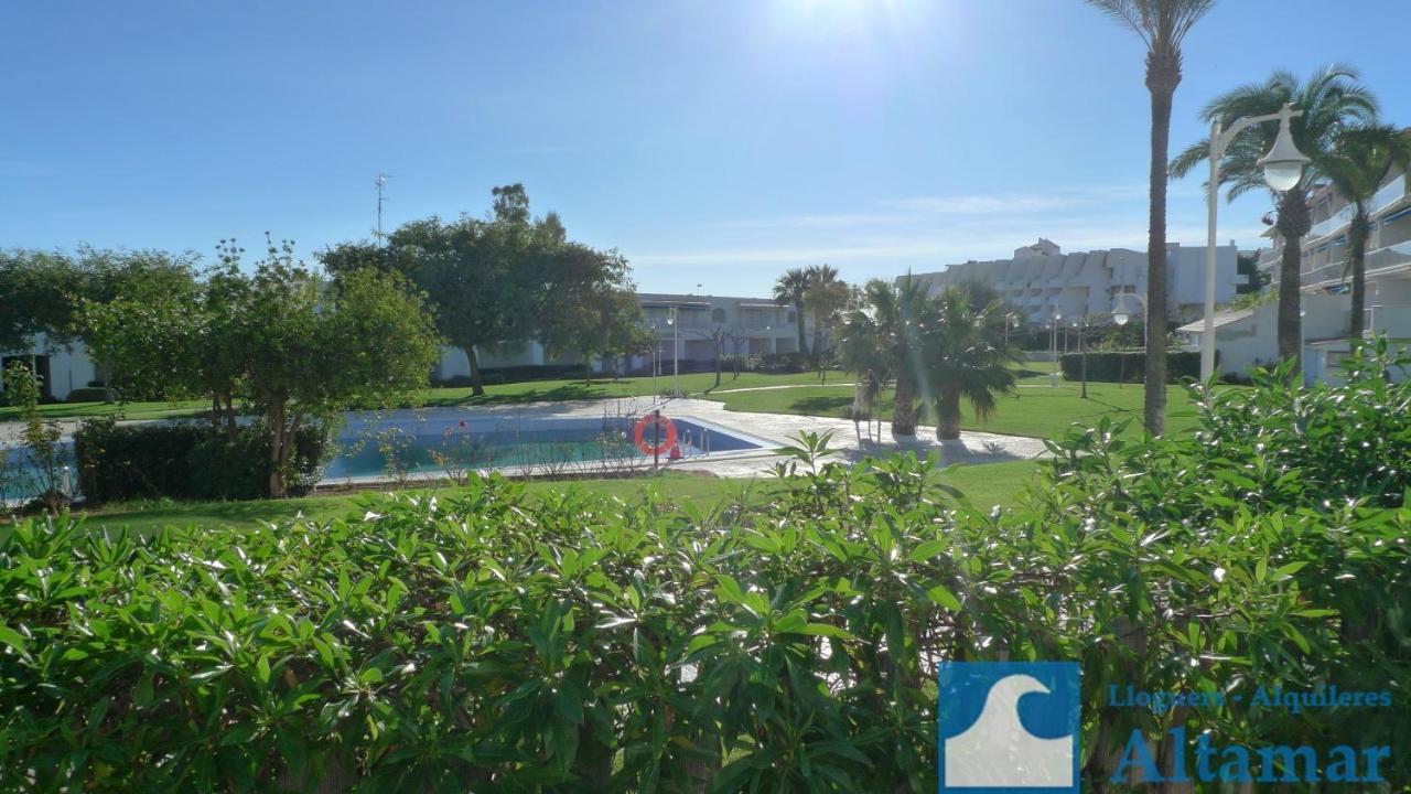Apartamentos Jardines Del Puerto Altamar 阿尔考斯布里 外观 照片