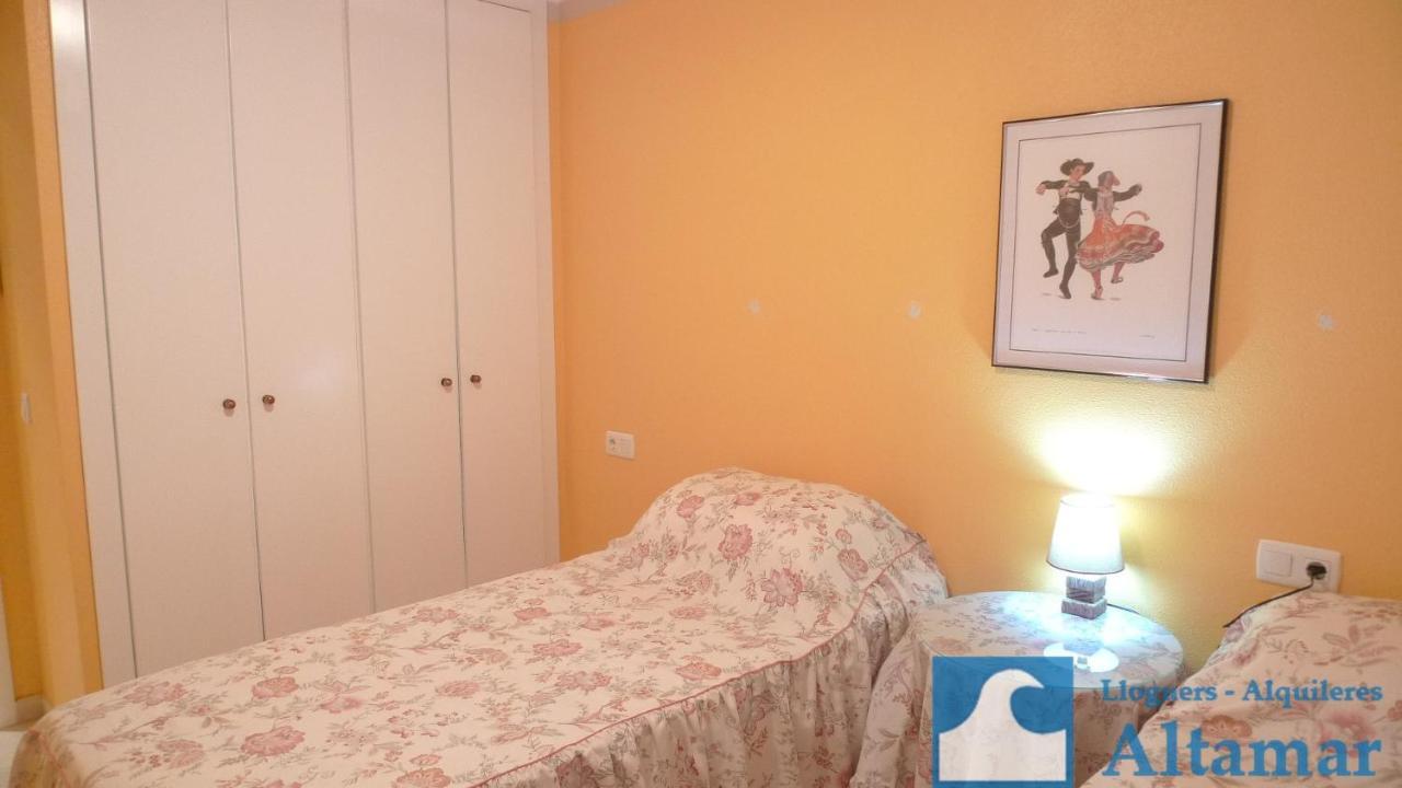Apartamentos Jardines Del Puerto Altamar 阿尔考斯布里 外观 照片